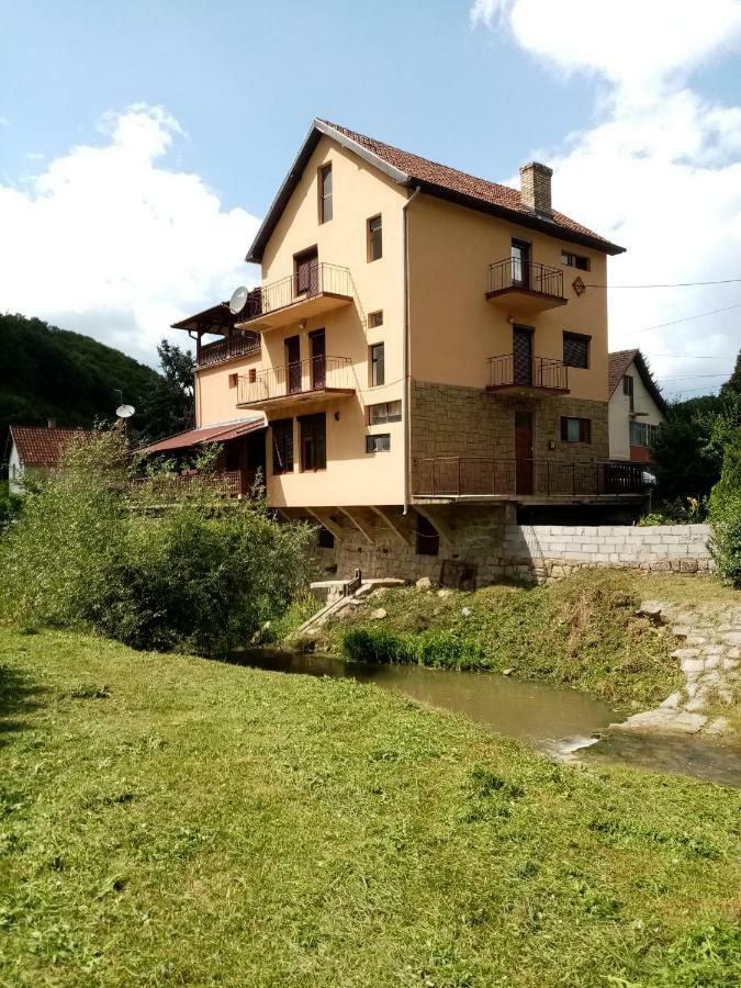 Guesthouse Smiljanic Slavkovica Eksteriør bilde